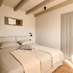 Holiday home Cami Grzici
